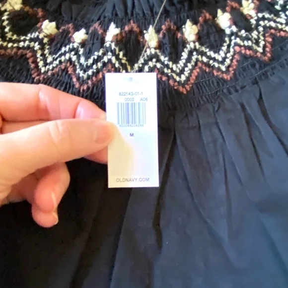 NWT Old Navy Off-the-Shoulder Flutter Sleeve Top - Picture 5 of 10